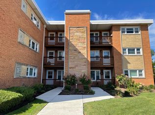6084 N Milwaukee Ave, Chicago, IL 60646