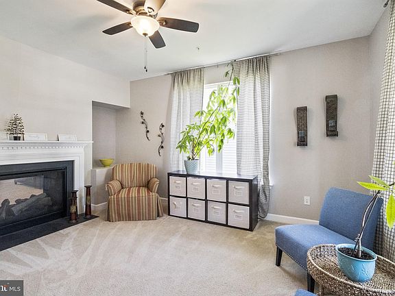 4th image of 45225 Woodhaven Dr