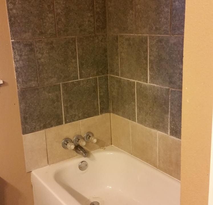 1st image of 2361 Prentiss Ave