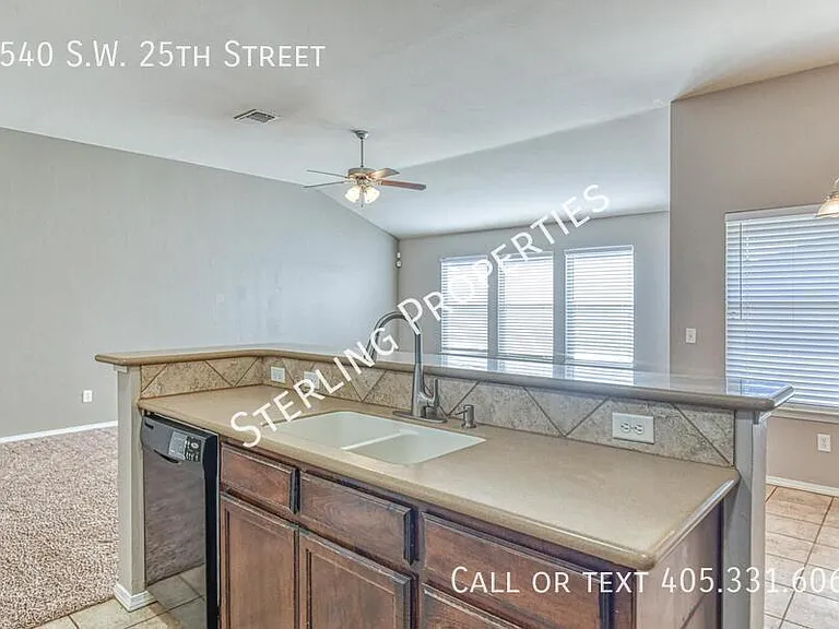 9540 SW 25th St — Photo 13