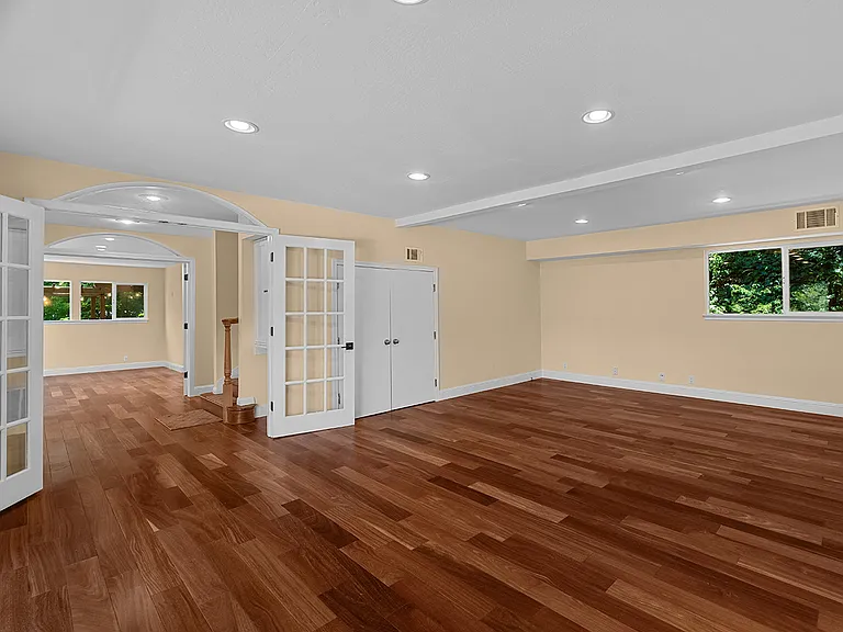 12 White Oak Dr — Photo 33