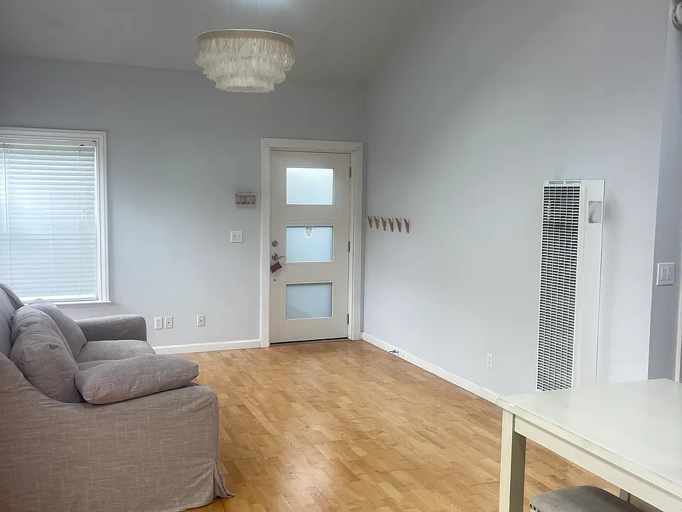 4590 Bain Ave #4590