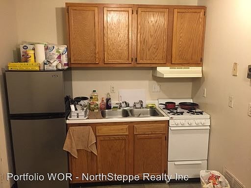2nd image of 42 W Oakland Ave APT 30