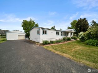 5771 Locust Ln, Cashmere, WA 98815