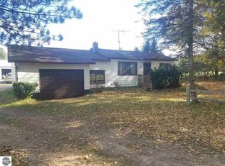 6077 Highbridge Rd, Brethren, MI 49619