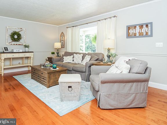 4th image of 80 Grapes Ln