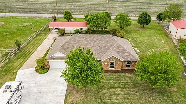 1st image of 890 Overland Dr