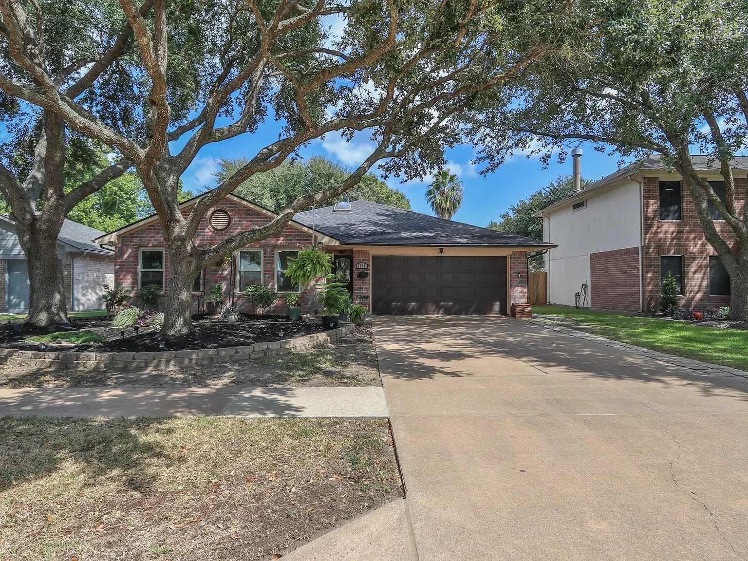 3 bed, 2.0 bath, 1818 sqft, $3,500 — Photo 4