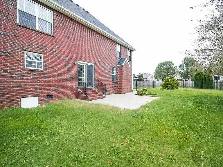 365 Chippen Ct — Photo 17