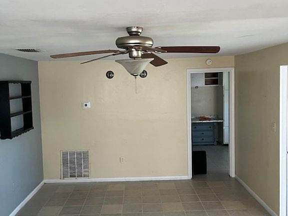 3rd image of 1027 Patricia Ave #1027