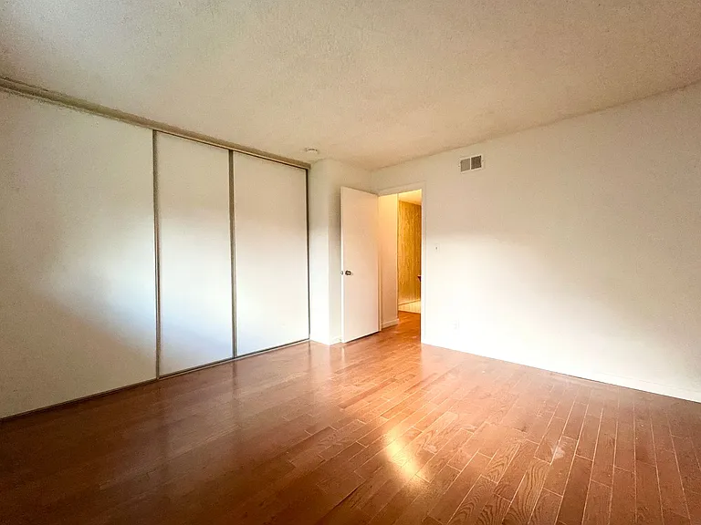 1177 Oddstad Blvd — Photo 21