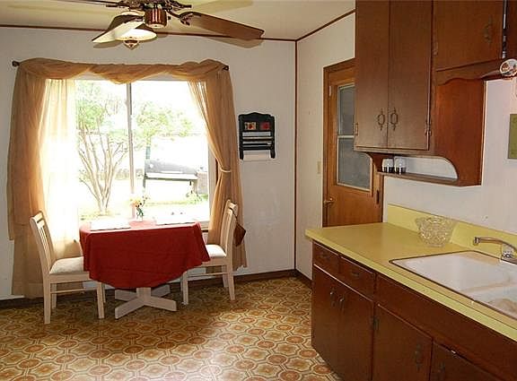 4th image of 205 Kay Ln