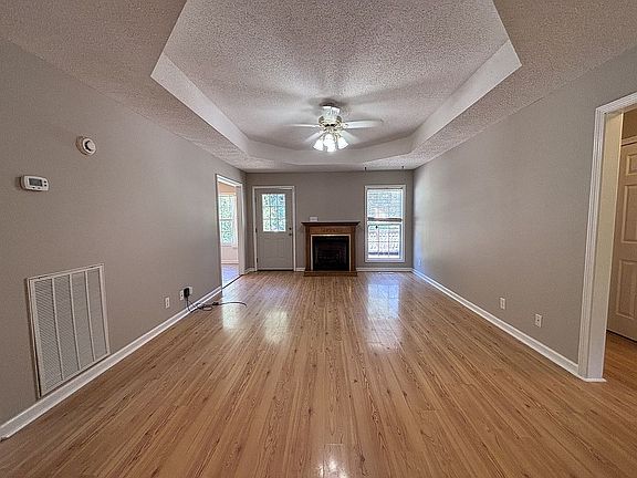 3rd image of 1039 Golden Pond Rd