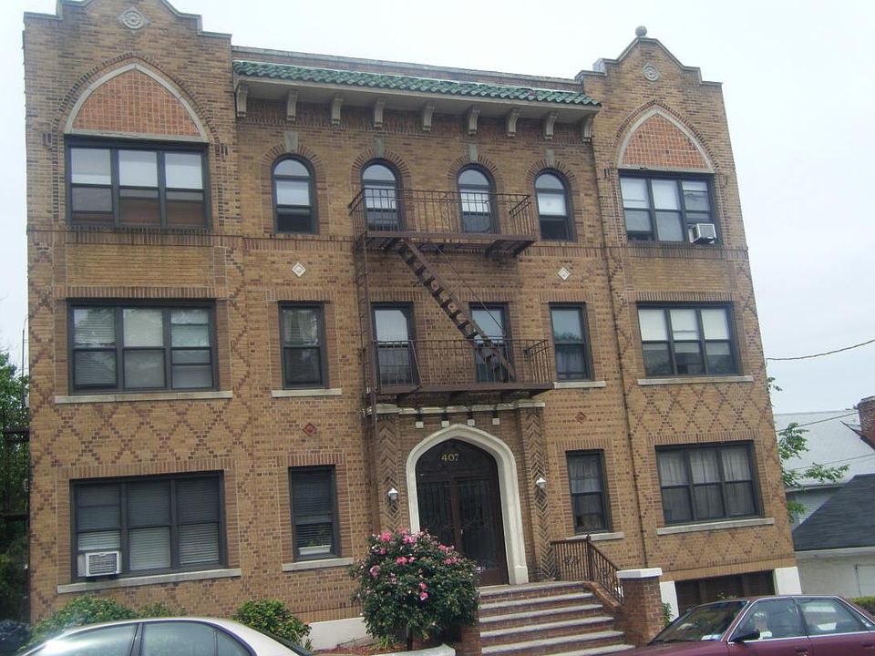 1st image of 407 Woodstock Ave APT 3