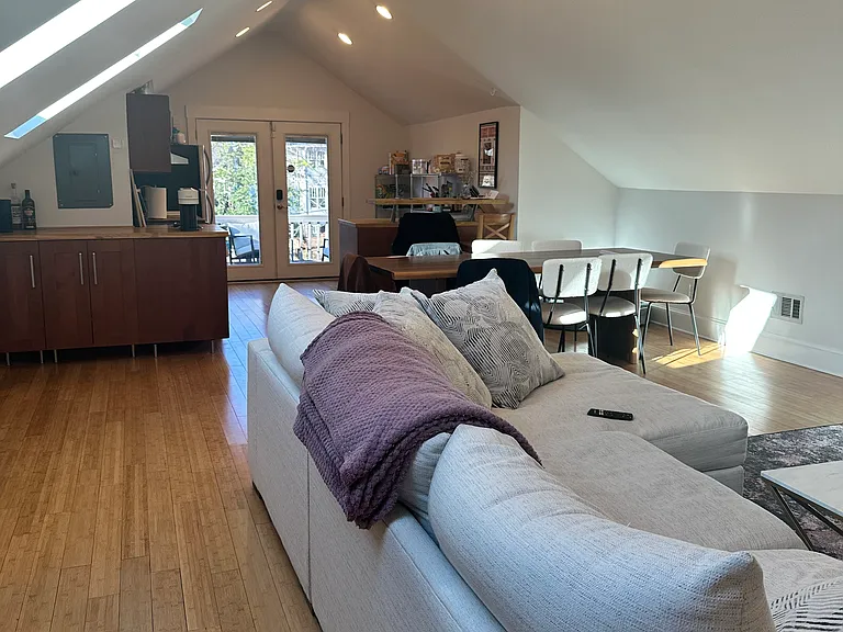 744 Saint Charles Ave NE #C — Photo 47