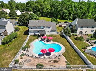 2365 Willow Stream Dr, Quakertown, PA 18951