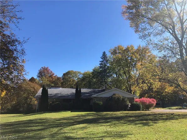 251 Glenview Rd, Canfield, OH 44406