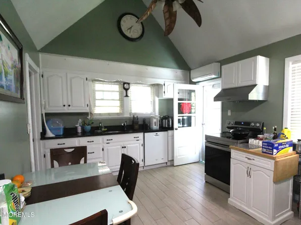 135 White Road, Little Silver, NJ 07739