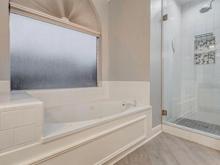 1723 Park Ridge Dr — Photo 18
