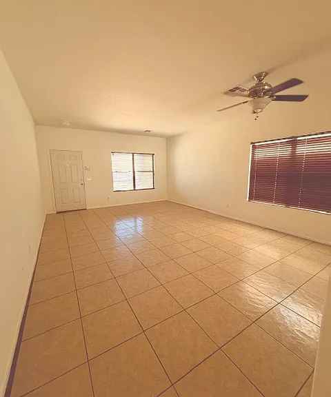 9634 W Payson Rd — Photo 5