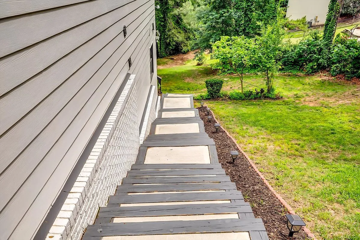 Mallard Lake Pl, Alpharetta — Photo 2