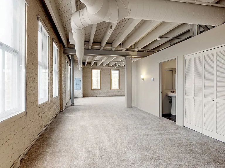 L15 Lofts — Photo 8