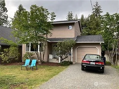 418 6TH Avenue S photo 1