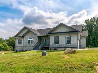 343 Old Gait Dr, Hendersonville, NC 28739
