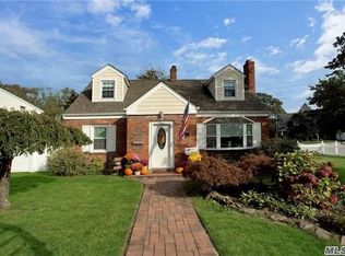 141 Ocean Ave, Islip, NY 11751