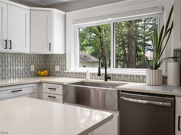 5th image of 26230 Elinore Ave