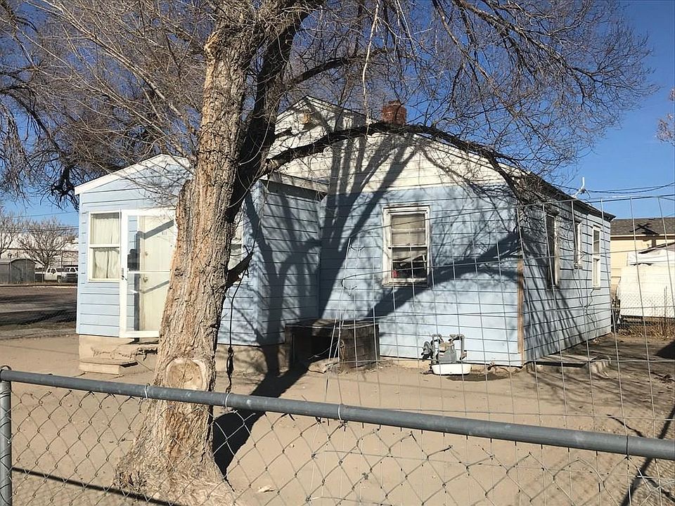 2nd image of 621 W 8th St