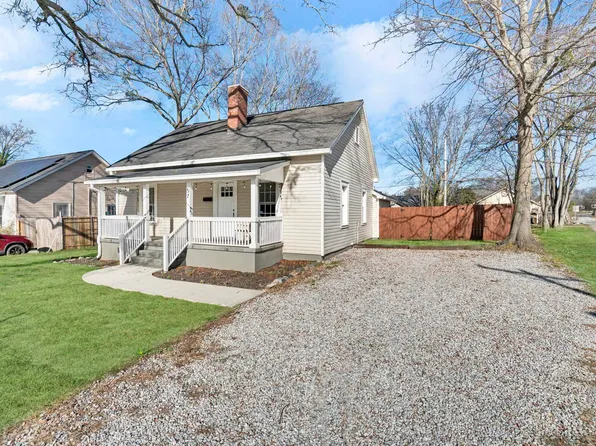 57 E 7th St, Greenville, SC 29611