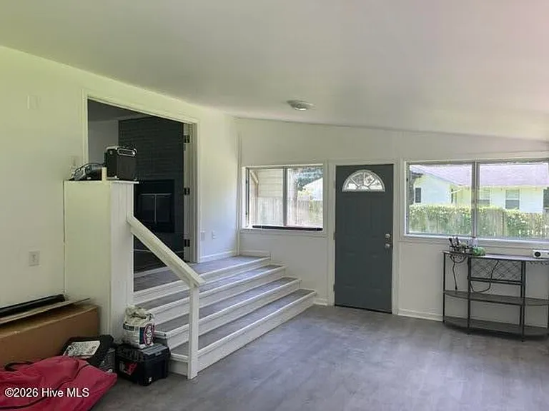 1312 Wolf Swamp Rd — Photo 16