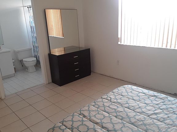 5th image of 8019 Lake Dr APT 102