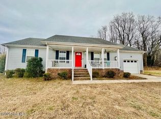 107 Clearwood Dr, Moyock, NC 27958