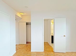 525 Eglinton Ave E #900, Toronto, ON M4P1N5