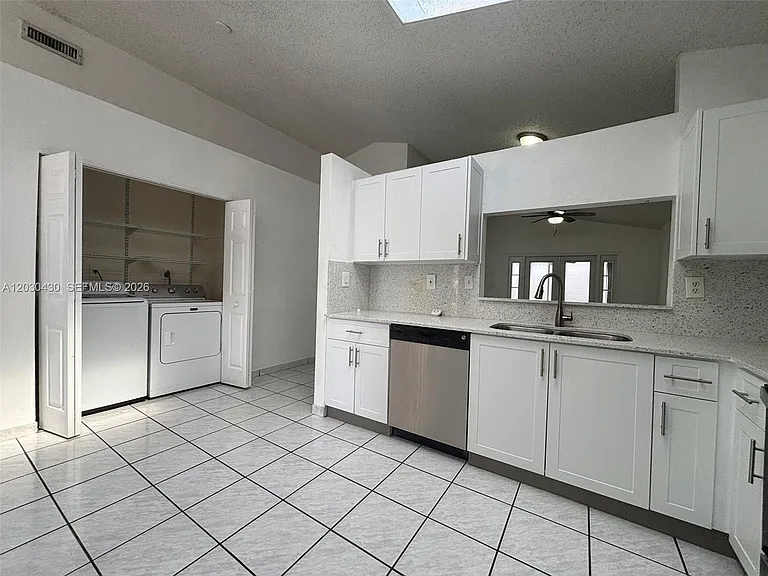 12713 SW 146th Ln — Photo 7