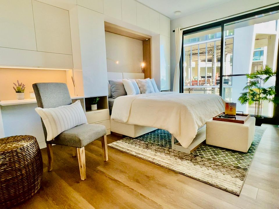 Side view of Murphy bed