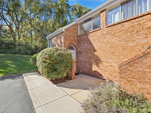 107 W Ticonderoga Dr #6, Westerville, OH 43081