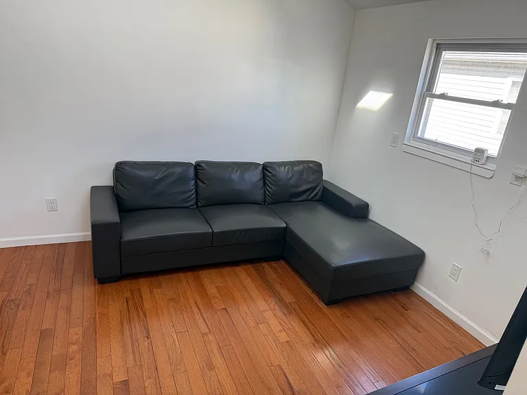 123 Louis Ave — Photo 9