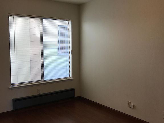 2nd image of 621 Arguello Blvd
