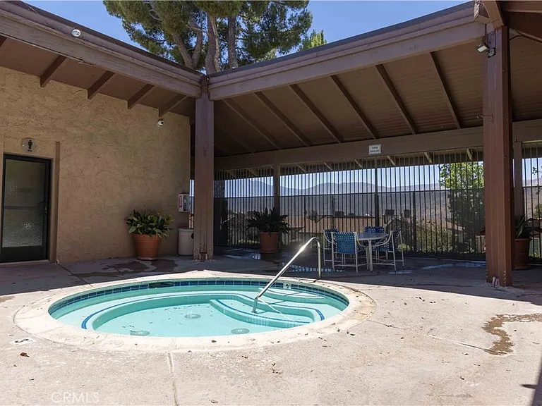 1272 Vista Serena Ave — Photo 24