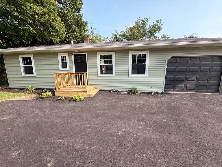 6033 Wertzville Rd — Photo 1