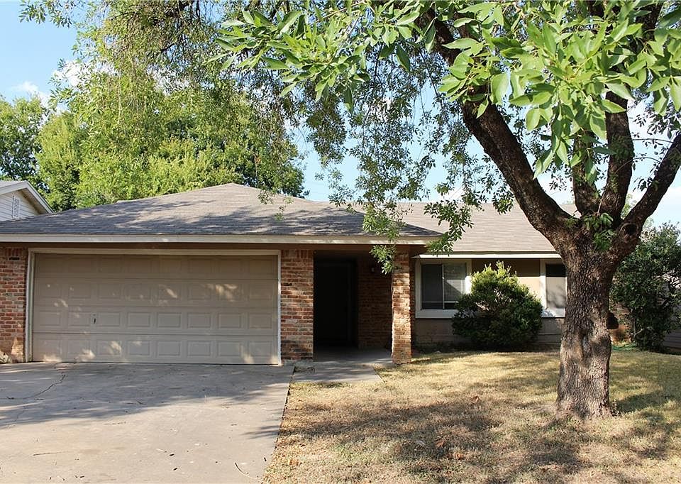 1st image of 1108 Warrington Dr