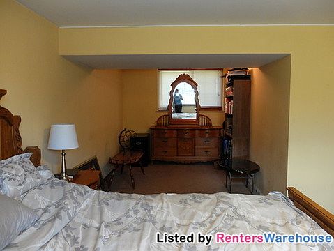 4th image of 1321 45 1/2 Ave NE