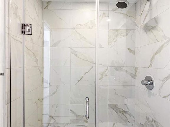 4th image of 1787 Saint Clair Ave W #331