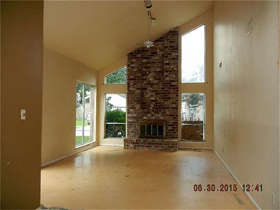 3rd image of 4243 Sun Meadow Dr