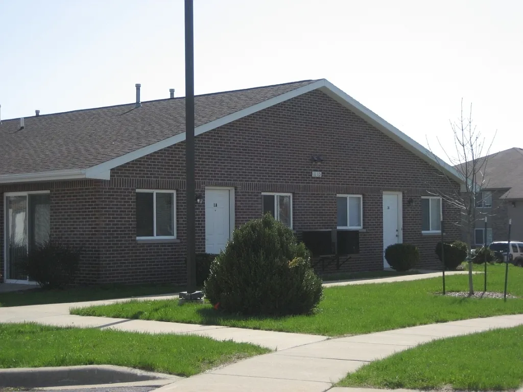 1110 Spiros Court — Photo 2
