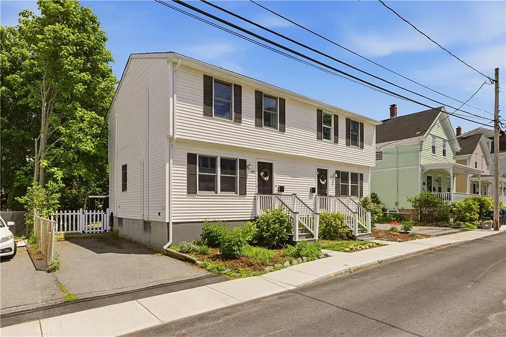 2 bed, 1.5 bath, 1600 sqft, $2,800 — Photo 2