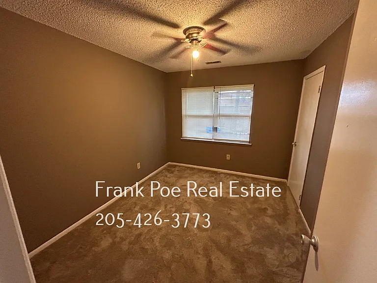833 Owen Ave — Photo 5